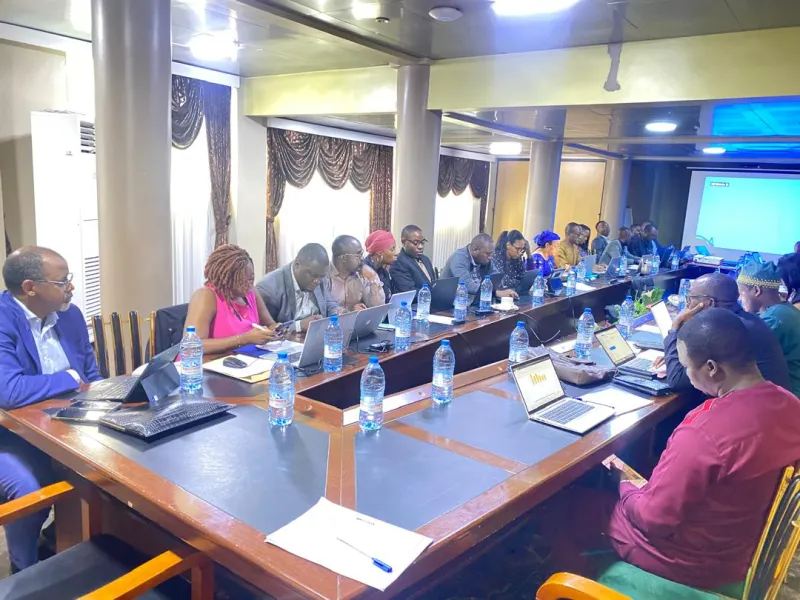 ARSEL organise un atelier de validation des indicateurs clés pour la révisi...